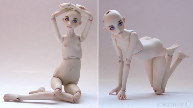 a picture showing little minion doll body I and some of the poseability, she is quite a flexible doll. 
